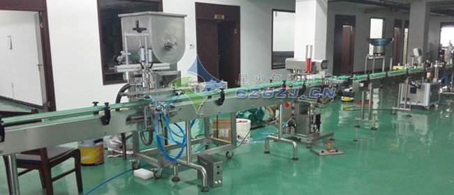 雙頭臥式攪拌直線醬料灌裝機(jī),豆豉醬灌裝機(jī)